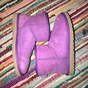 UGG Classic Mini